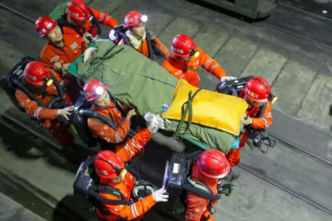 四川芙蓉集團(tuán)杉木樹(shù)煤礦事故被困13人全部救出