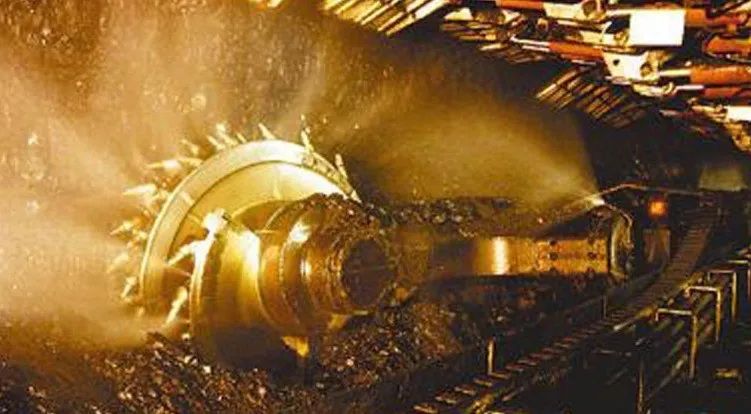 煤礦建設(shè)智能化，礦工當(dāng)起“智能管家”