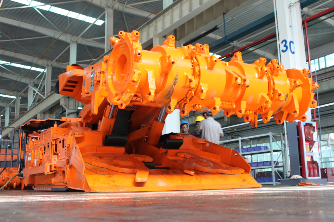 陜北區(qū)域性煤礦設(shè)備租賃中心建設(shè)初見成效