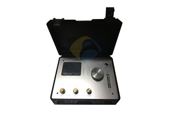 1701833920692140.jpg 防突儀器標(biāo)準(zhǔn)校驗儀.jpg