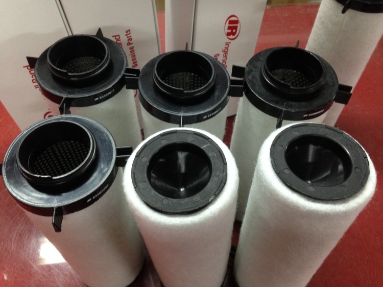 1765256908555671.jpg 照片 218.jpg