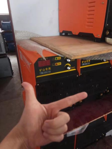 礦井專用電焊機(jī)