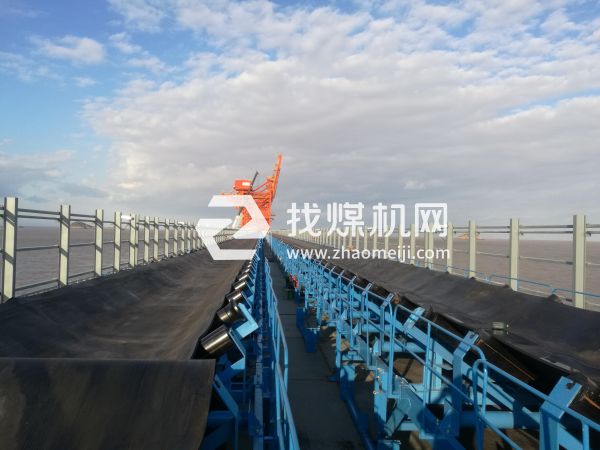 DSJ100/100/2×220帶式輸送機(jī)現(xiàn)貨直供，DSJ礦用可伸縮皮帶機(jī)型號(hào)全